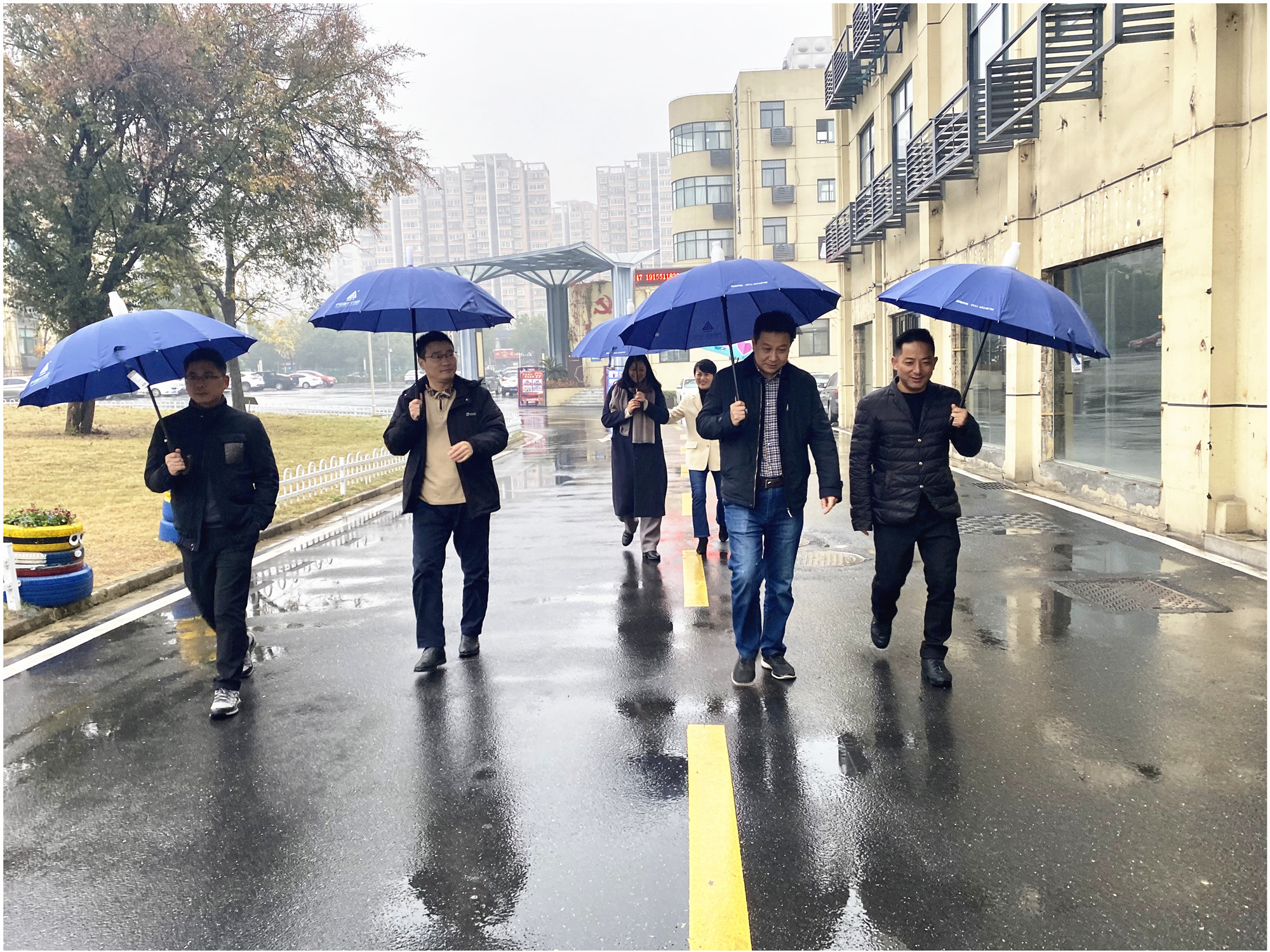 庐阳区总工会党组书记夏辉 莅临庐阳逐梦国际文创园调研